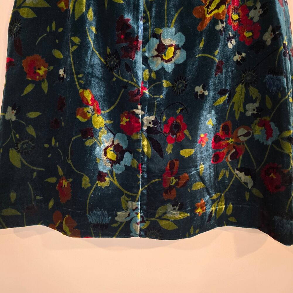 LOFT Dark Green Floral Velvet Mini Skirt with Multicolor Blooms - Picture 7 of 10